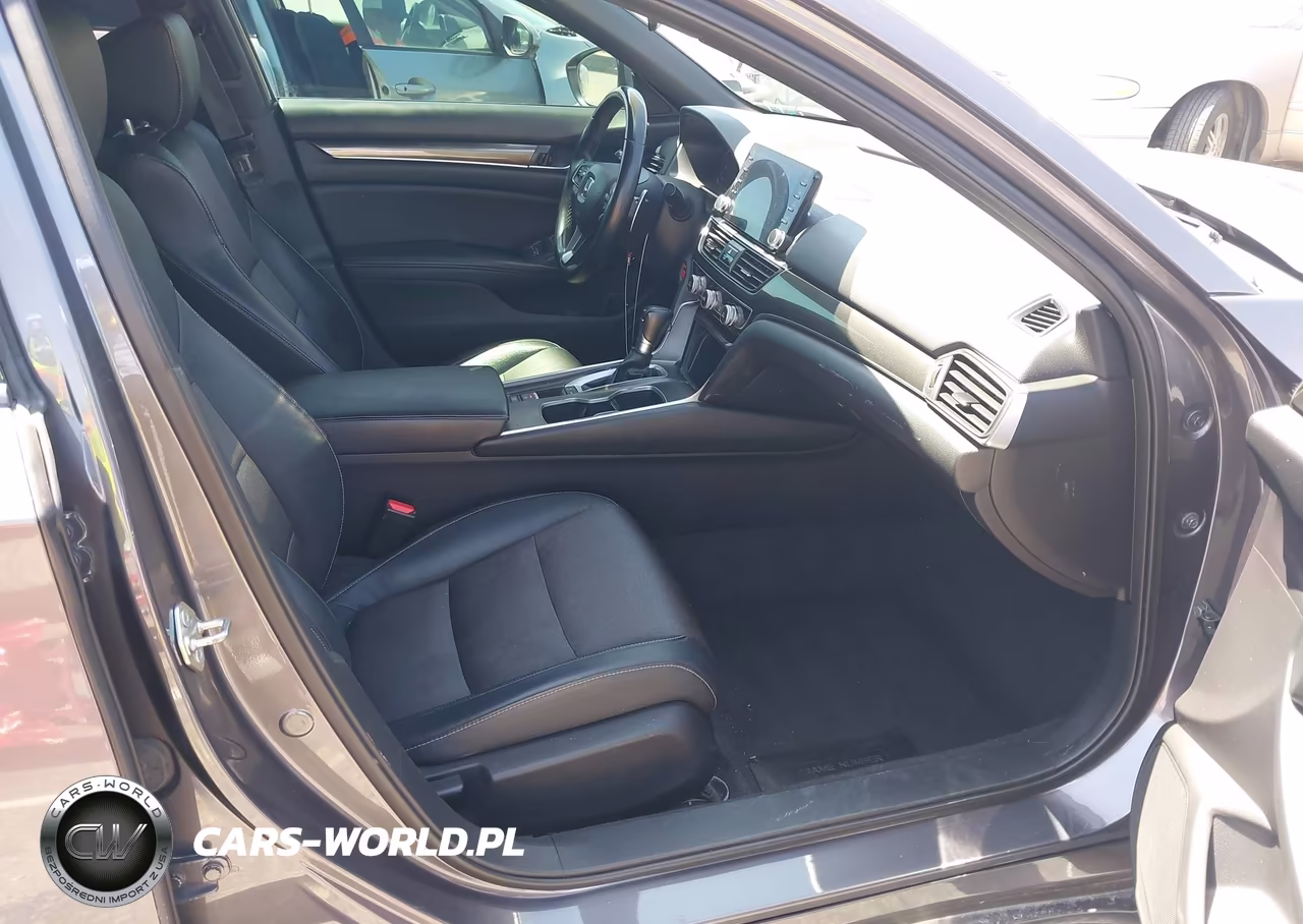 2018 Honda Accord Sport VIN:1HGCV1F32JA166989 - 5