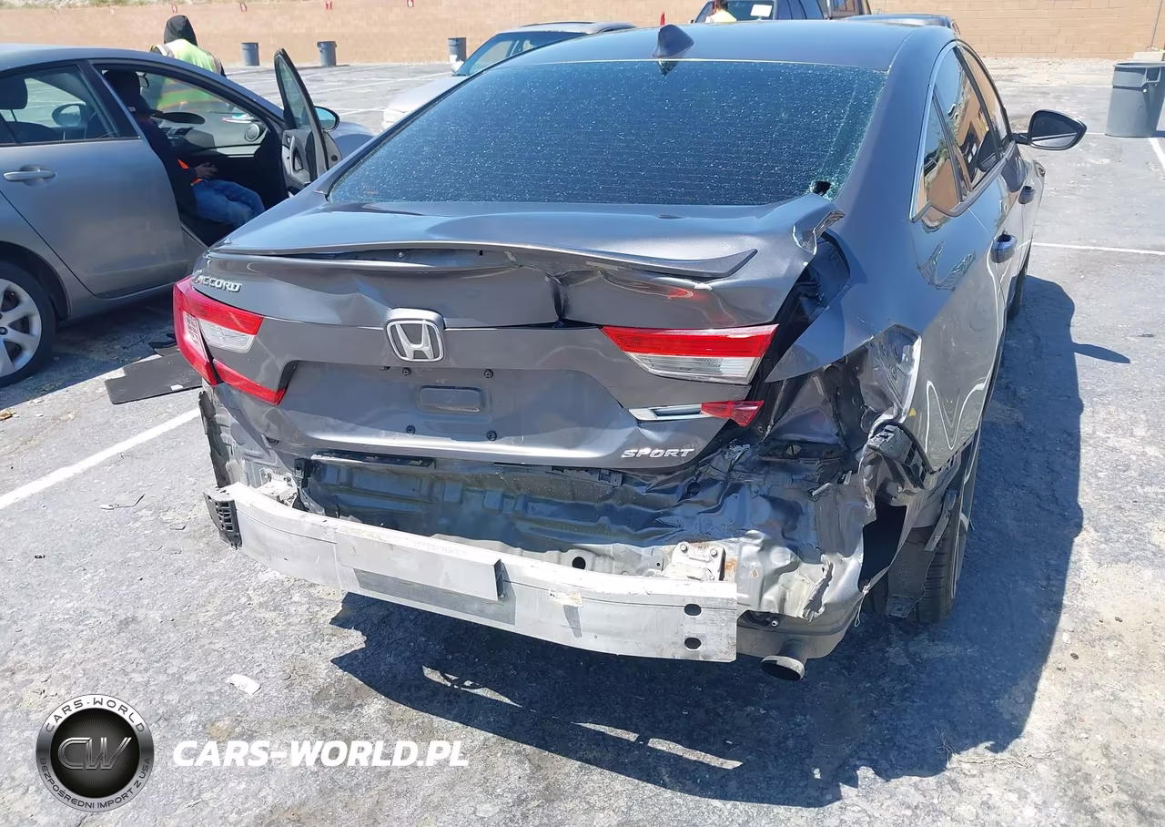 2018 Honda Accord Sport VIN:1HGCV1F32JA166989 - 6