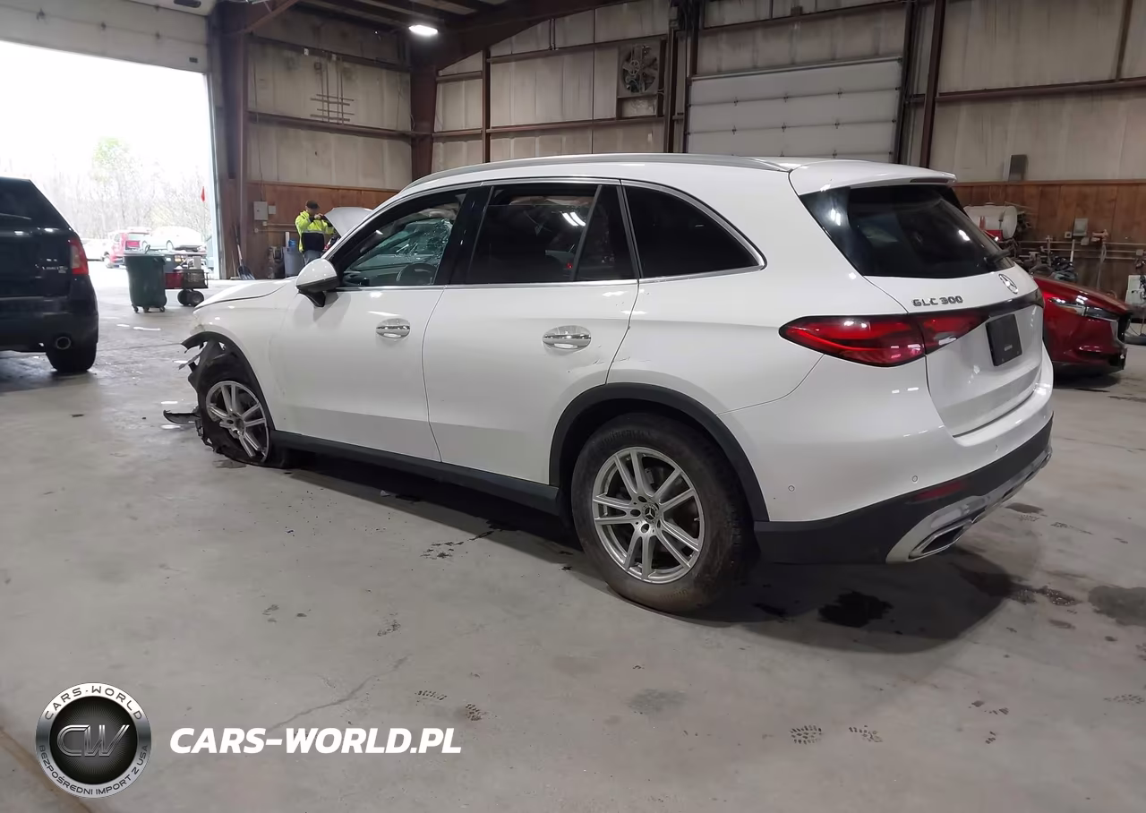 2024 Mercedes-Benz Glc 300 4Matic Suv VIN:W1NKM4HBXRF100720 - 3
