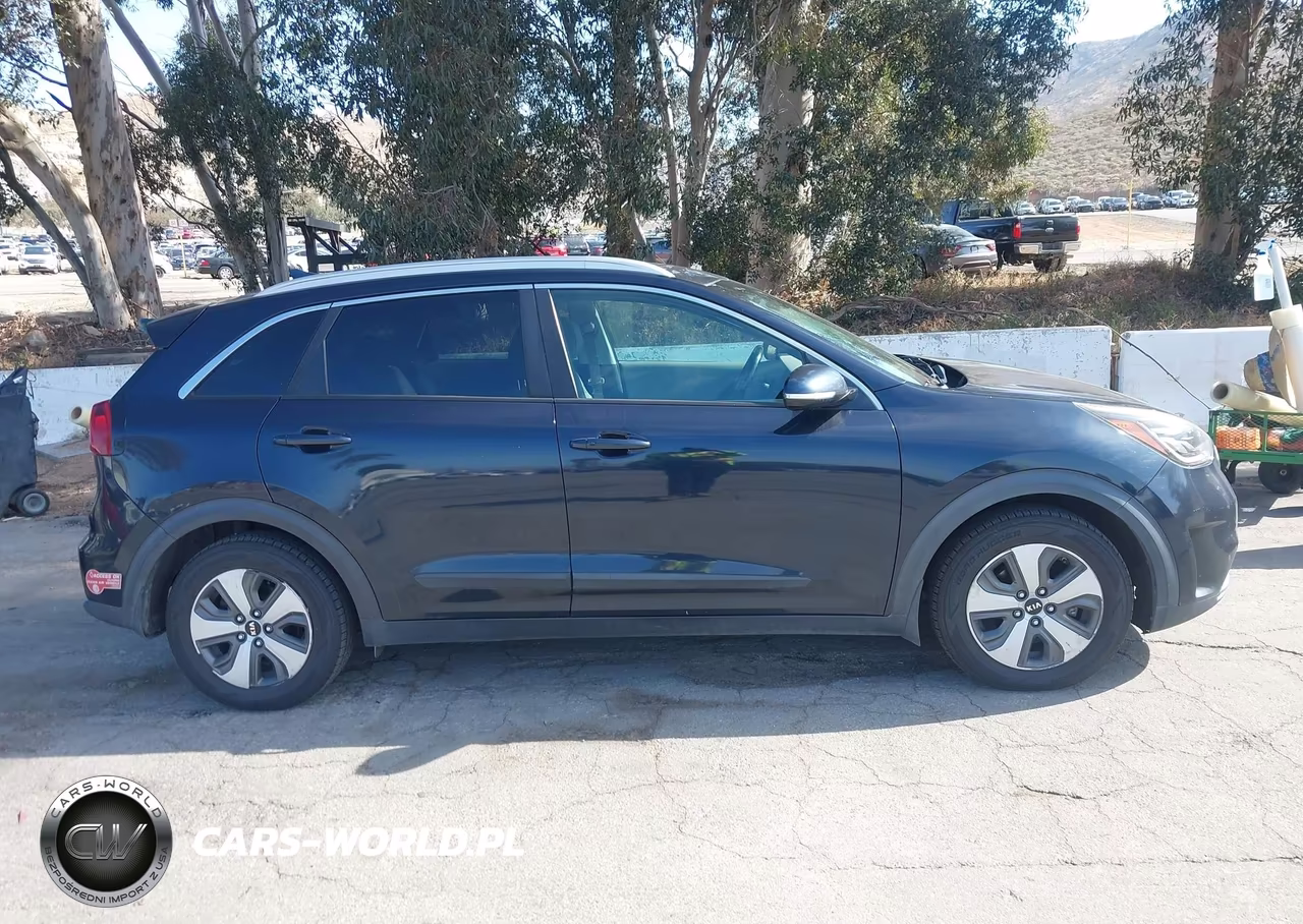 2018 Kia Niro Plug-In Hybrid Ex Premium VIN:KNDCC3LD4J5186957 - 13