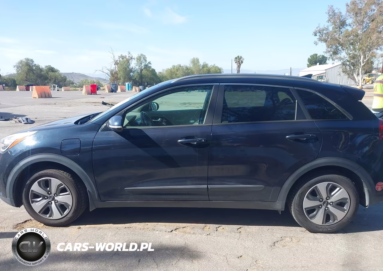 2018 Kia Niro Plug-In Hybrid Ex Premium VIN:KNDCC3LD4J5186957 - 14