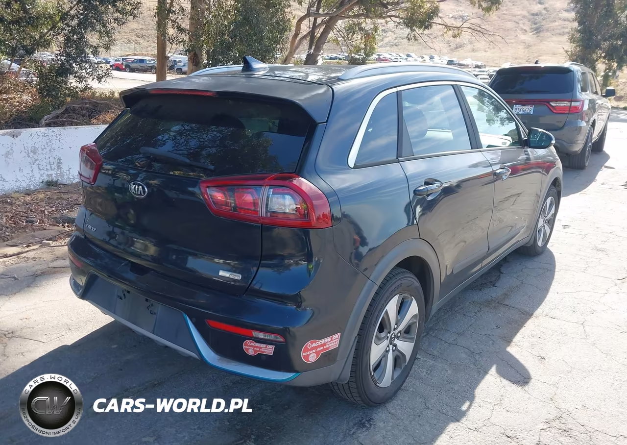 2018 Kia Niro Plug-In Hybrid Ex Premium VIN:KNDCC3LD4J5186957 - 4