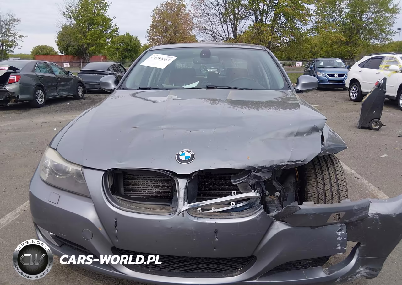 2011 BMW 328I xDrive VIN:WBAPK7G51BNN78064 - 12