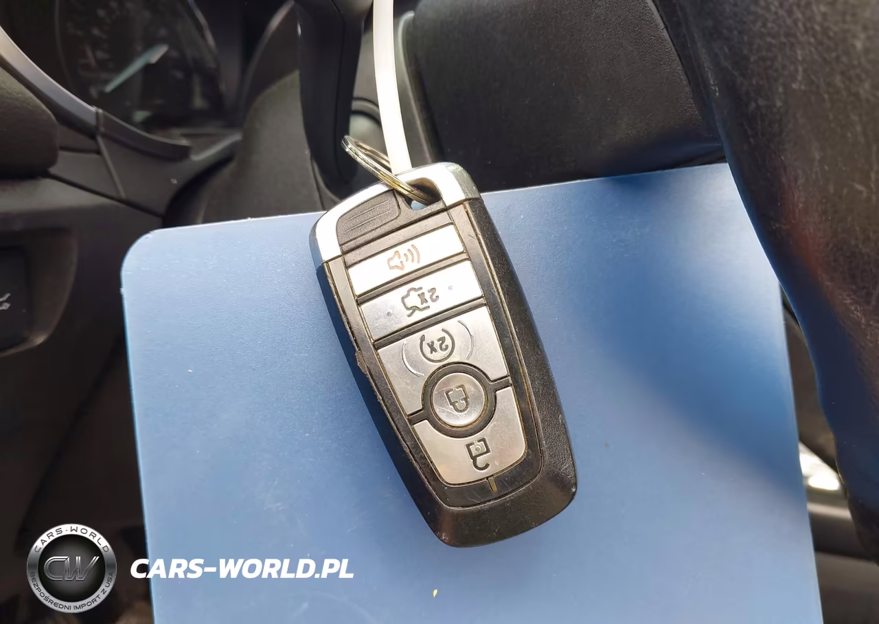 2019 Ford Fusion Energi Titanium VIN:3FA6P0SU0KR173984 - 11