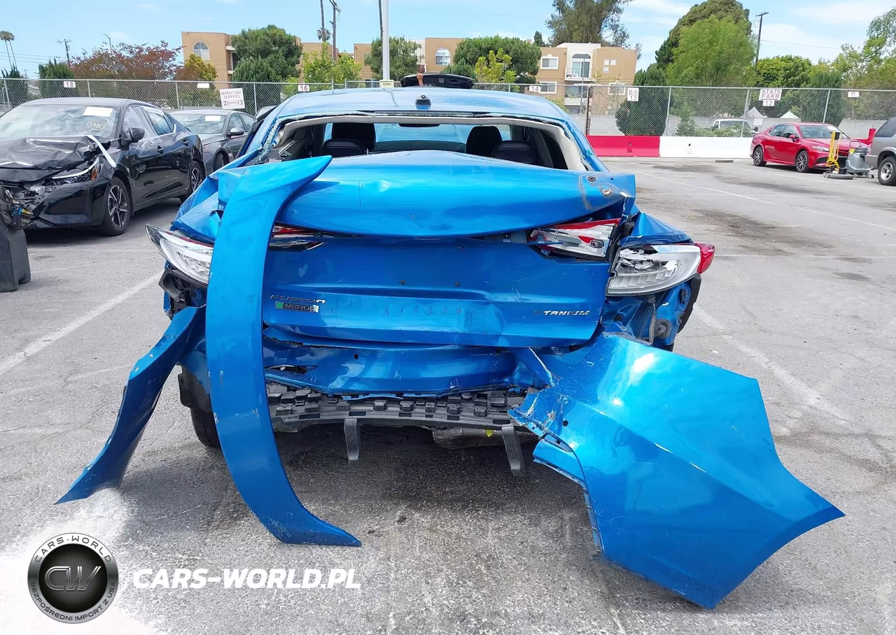 2019 Ford Fusion Energi Titanium VIN:3FA6P0SU0KR173984 - 16