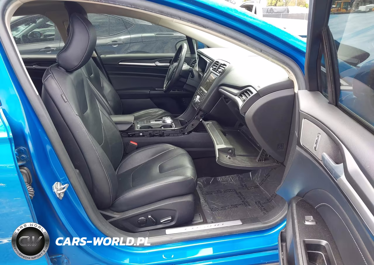 2019 Ford Fusion Energi Titanium VIN:3FA6P0SU0KR173984 - 5