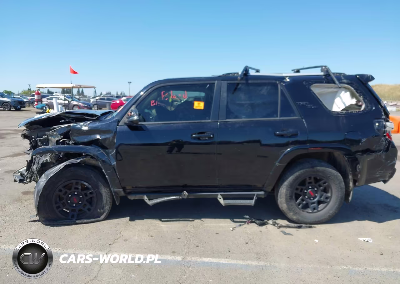 2018 Toyota 4Runner Trd Off Road Premium VIN:JTEBU5JR9J5564995 - 15