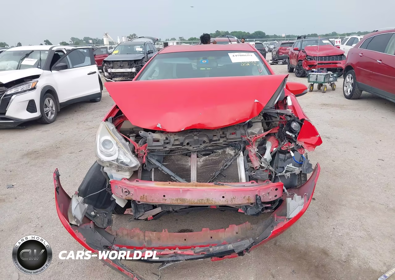 2015 Toyota Prius C Three VIN:JTDKDTB32F1581896 - 12