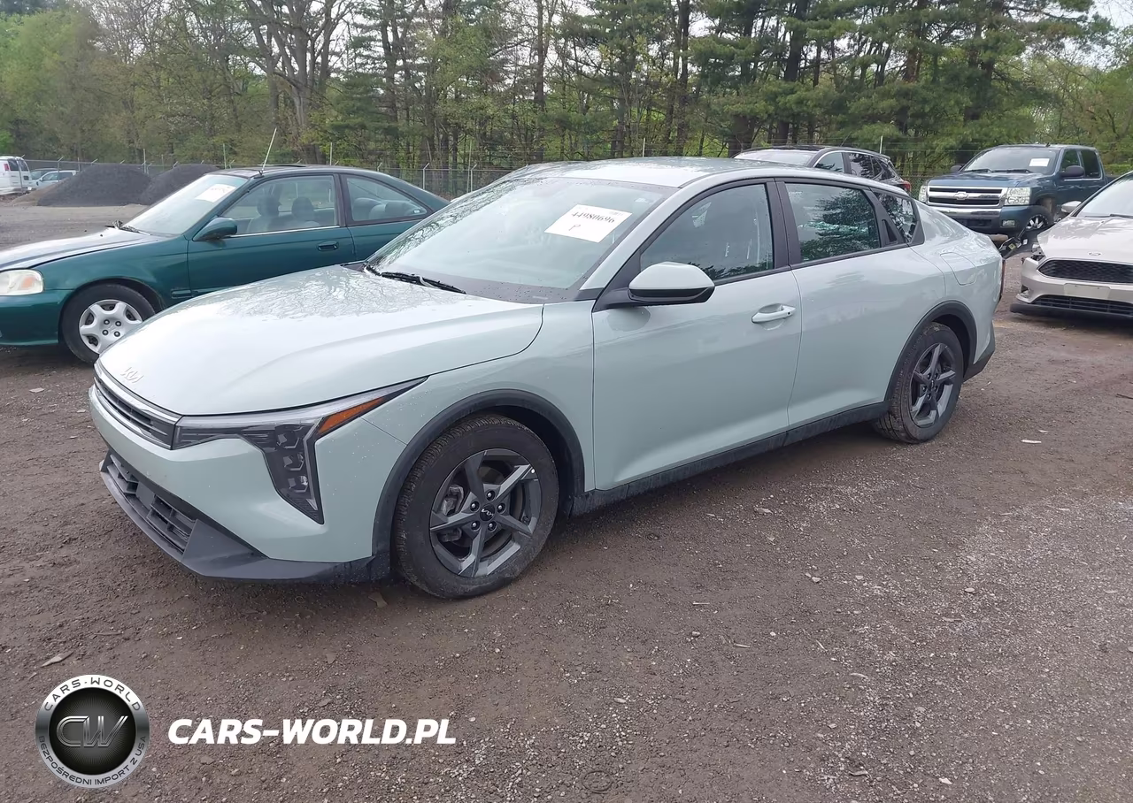 2025 Kia K4 Lxs VIN:3KPFT4DE4SE008269 - 2