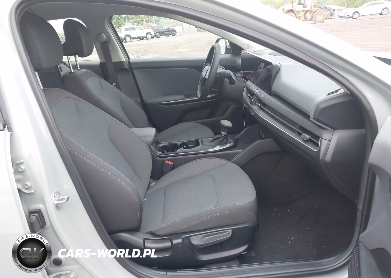 2025 Kia K4 Lxs VIN:3KPFT4DE4SE008269 - 5