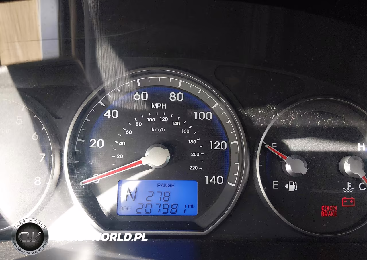 2011 Hyundai Santa Fe Limited V6 VIN:5XYZKDAG9BG016263 - 7