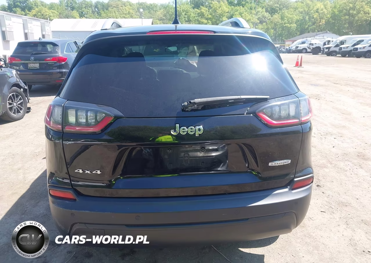 2019 Jeep Cherokee Latitude 4X4 VIN:1C4PJMCB6KD405582 - 15