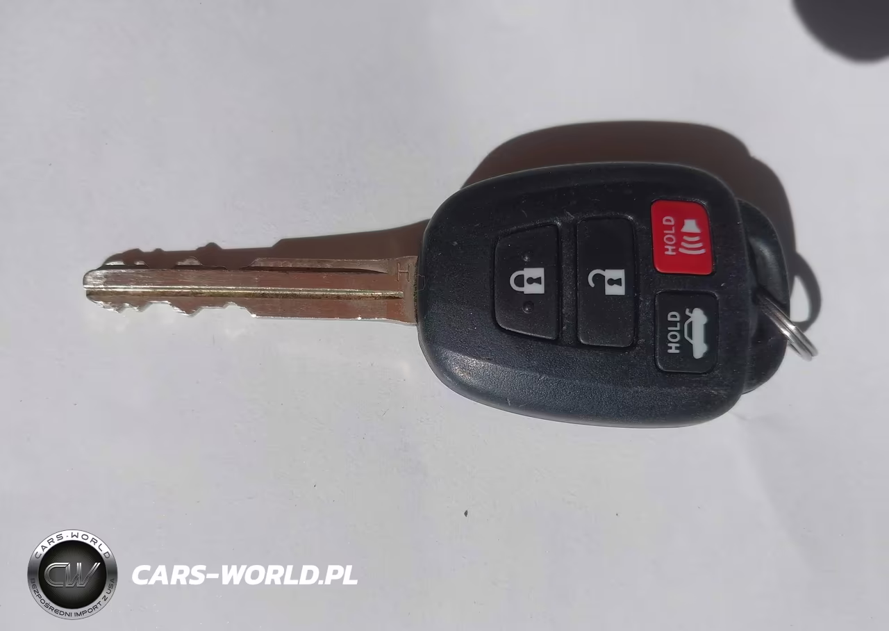 2018 Toyota Corolla Le VIN:5YFBURHE7JP761813 - 11
