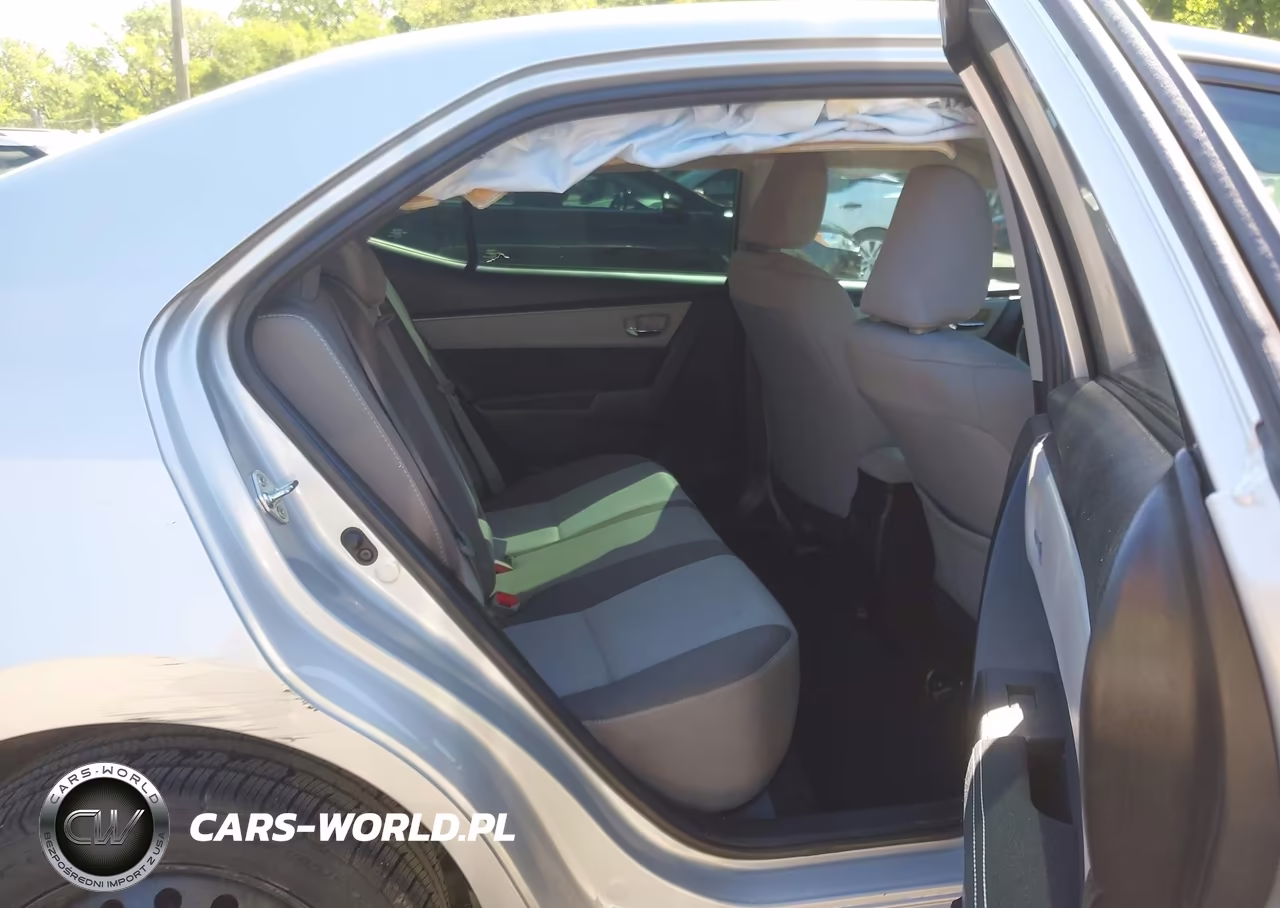 2018 Toyota Corolla Le VIN:5YFBURHE7JP761813 - 8