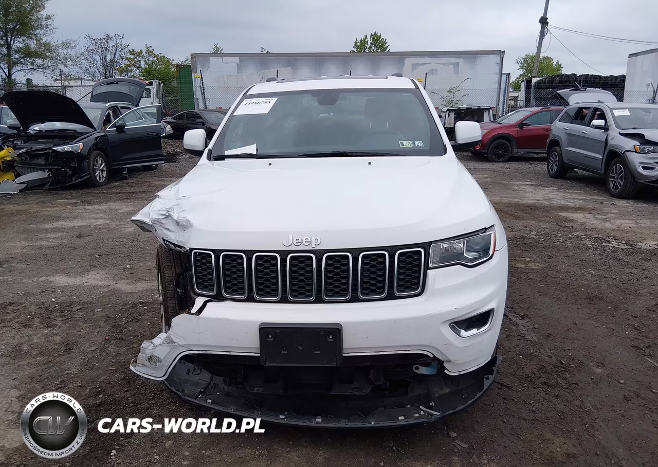 2021 Jeep Grand Cherokee Laredo X 4X4 VIN:1C4RJFAGXMC542066 - 11