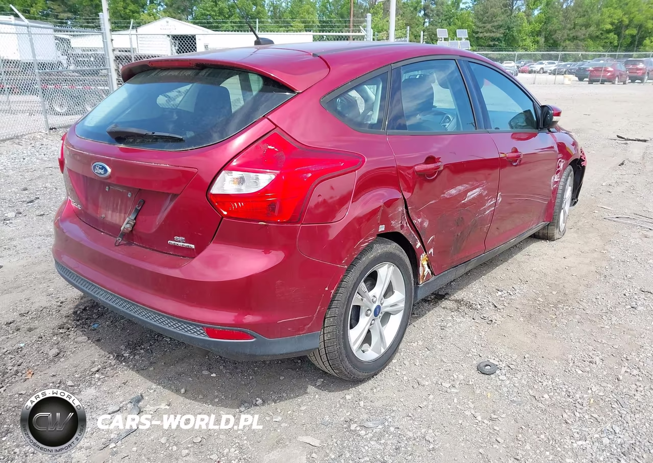2013 Ford Focus Se VIN:1FADP3K24DL351257 - 4