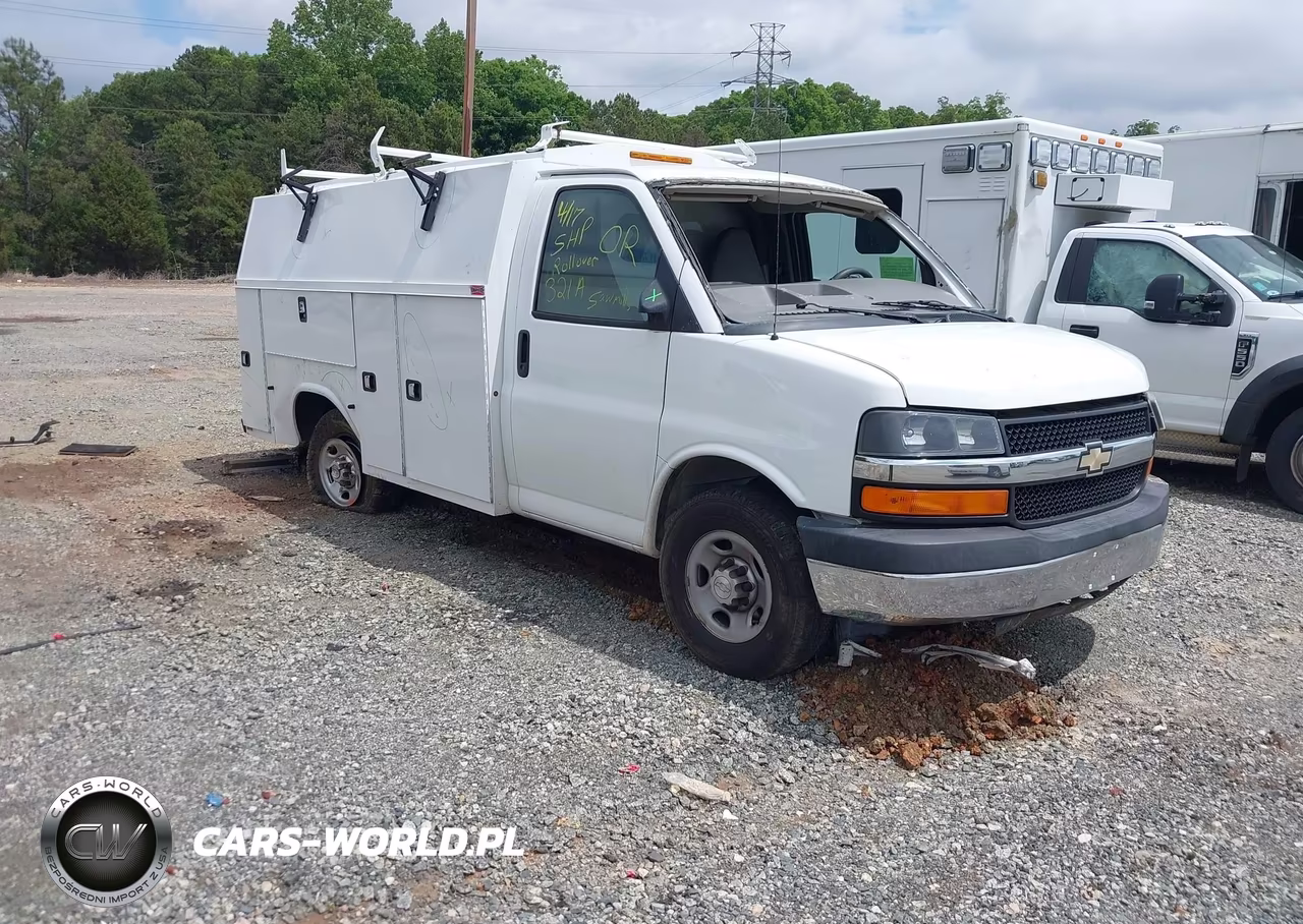 2015 Chevrolet Express Cutaway 3500