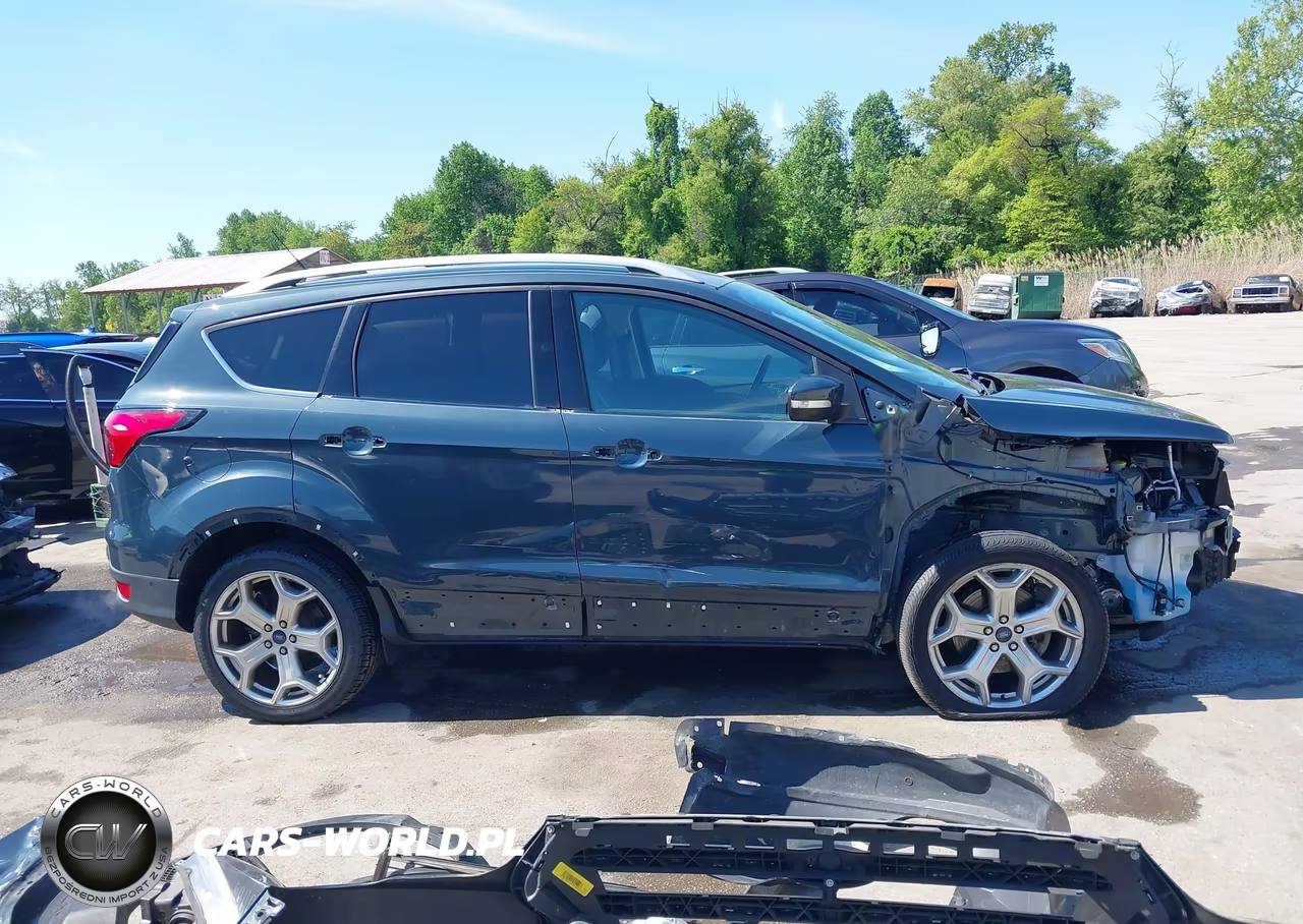 2019 Ford Escape Titanium VIN:1FMCU9J99KUB21636 - 14