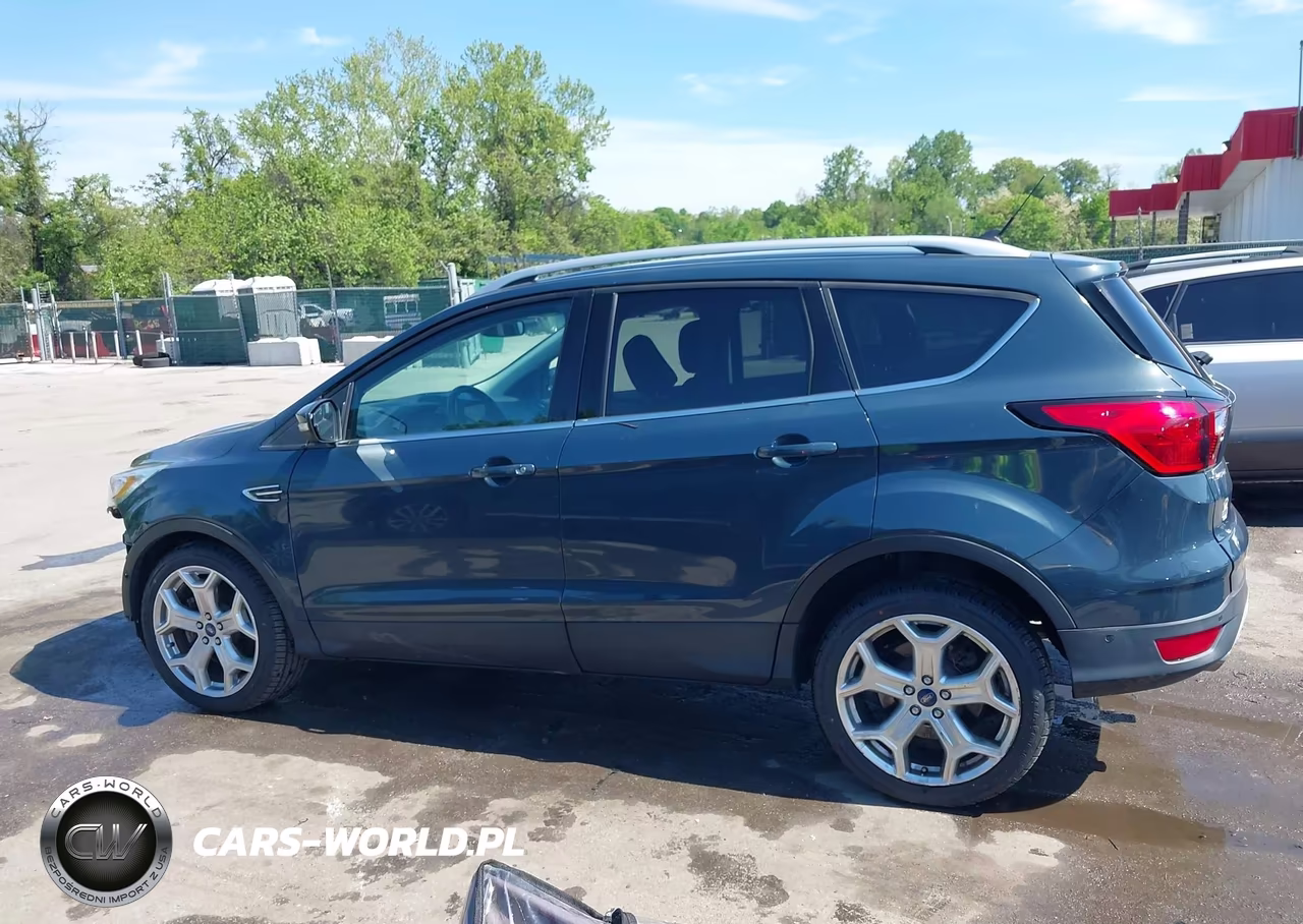 2019 Ford Escape Titanium VIN:1FMCU9J99KUB21636 - 15