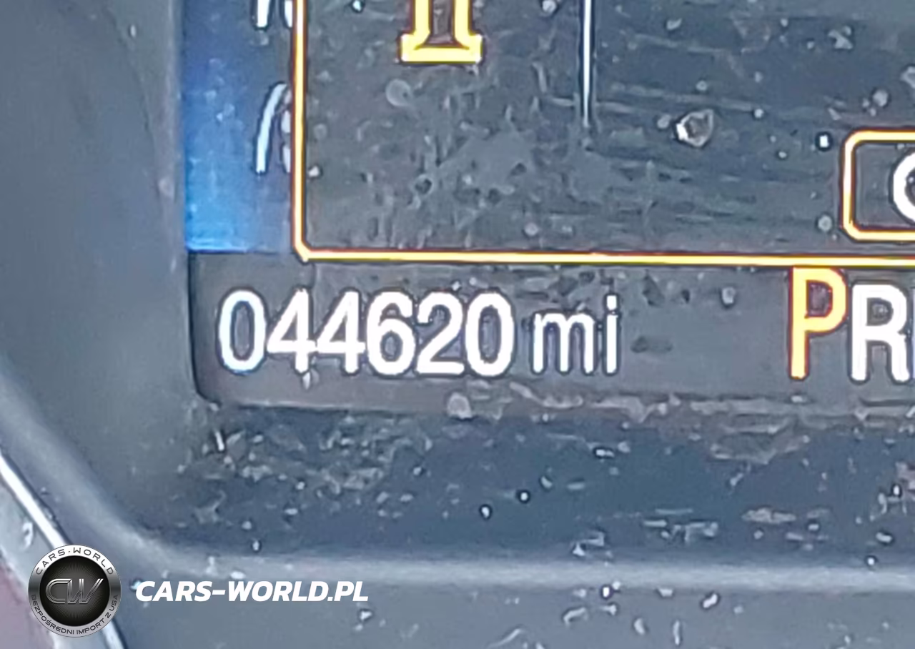 2019 Ford Escape Titanium VIN:1FMCU9J99KUB21636 - 16