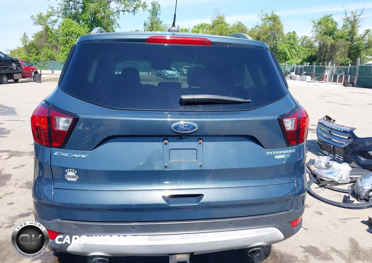 2019 Ford Escape Titanium VIN:1FMCU9J99KUB21636 - 17