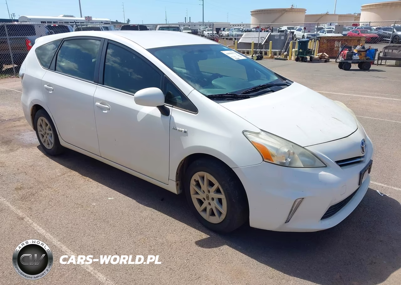 2013 Toyota Prius V
