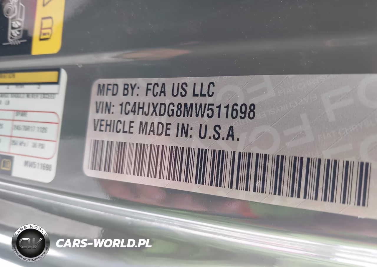 2021 Jeep Wrangler Unlimited Sport S 4X4 VIN:1C4HJXDG8MW511698 - 9
