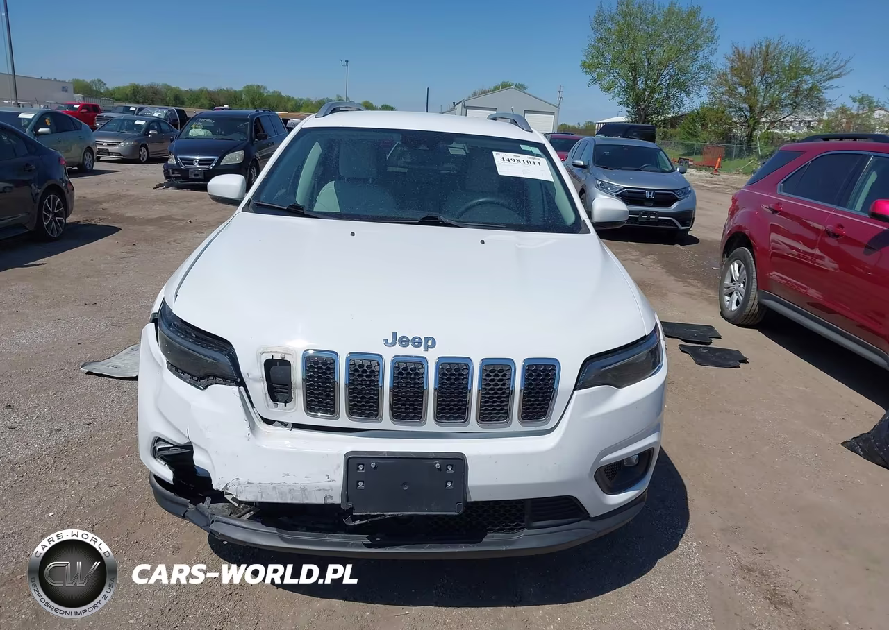 2021 Jeep Cherokee Latitude Plus 4X4 VIN:1C4PJMLB6MD218586 - 13