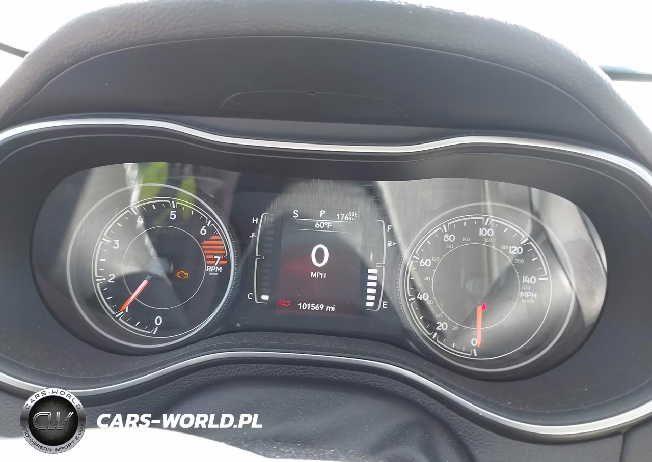 2021 Jeep Cherokee Latitude Plus 4X4 VIN:1C4PJMLB6MD218586 - 7