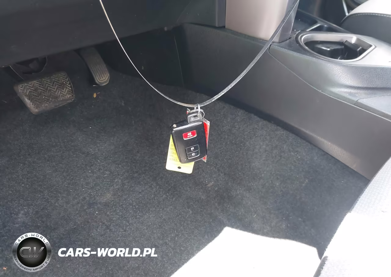 2018 Toyota Rav4 Xle VIN:JTMRFREV3JD254939 - 11