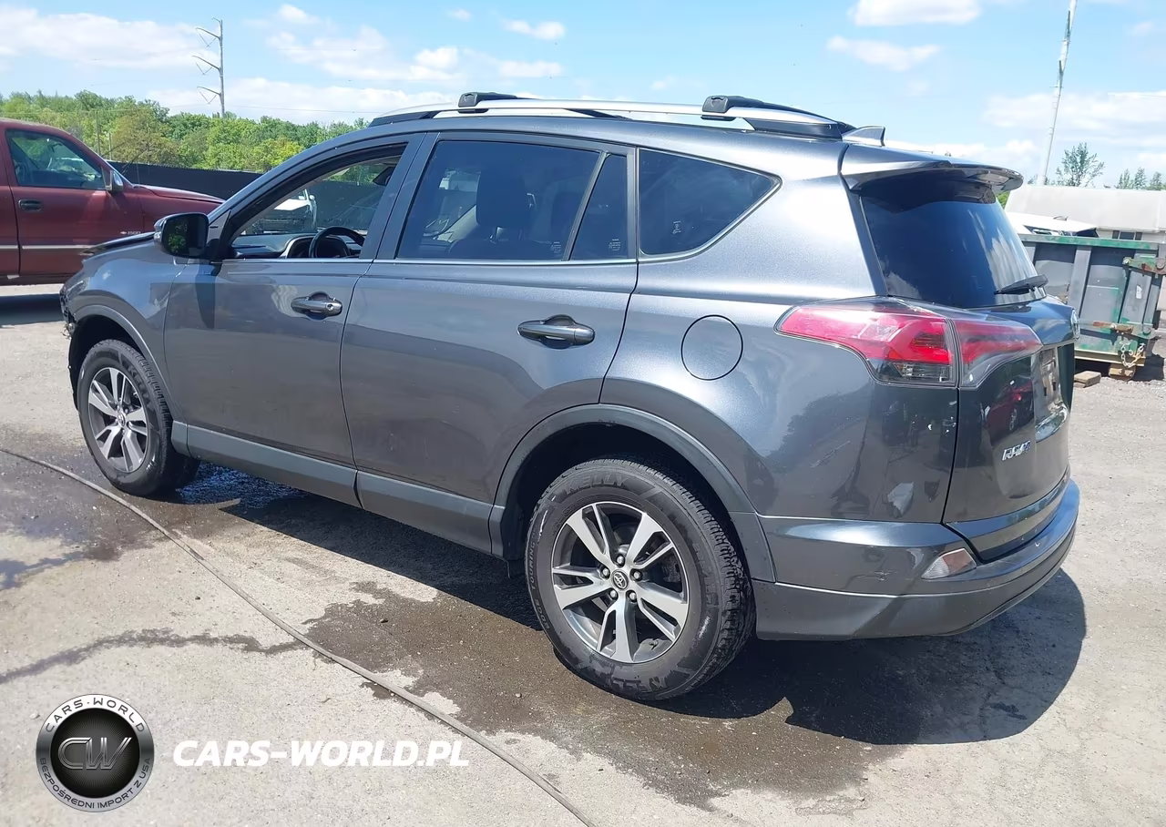 2018 Toyota Rav4 Xle VIN:JTMRFREV3JD254939 - 3