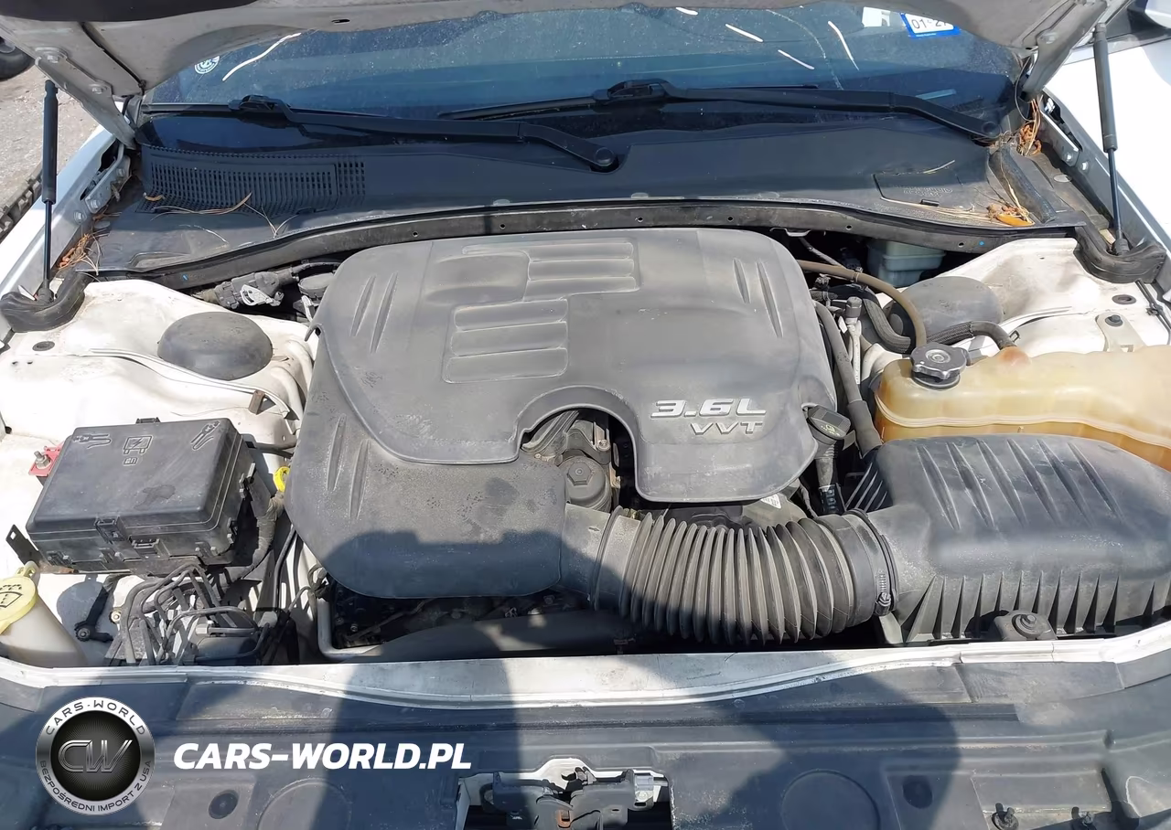 2012 Chrysler 300 VIN:2C3CCAAG7CH166672 - 10