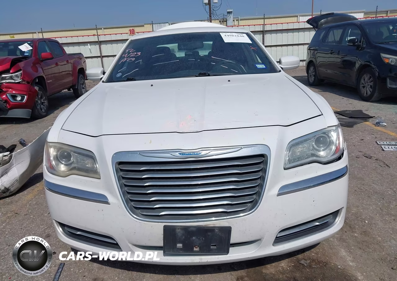2012 Chrysler 300 VIN:2C3CCAAG7CH166672 - 13