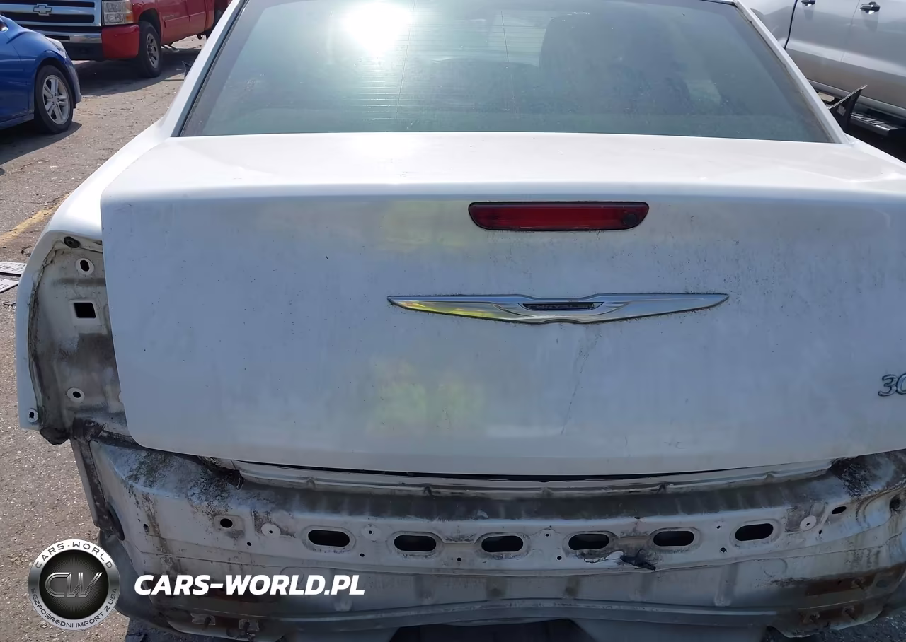 2012 Chrysler 300 VIN:2C3CCAAG7CH166672 - 17