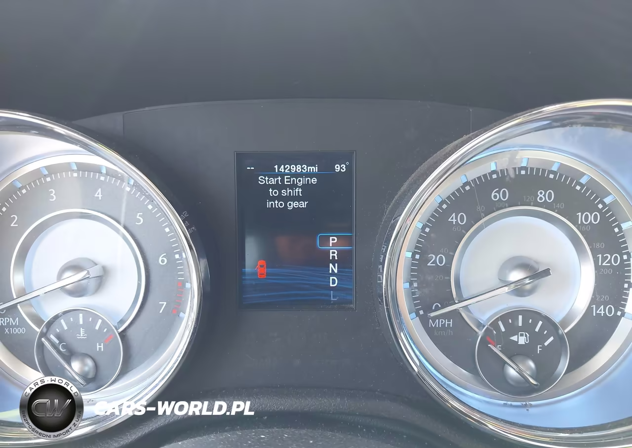 2012 Chrysler 300 VIN:2C3CCAAG7CH166672 - 7