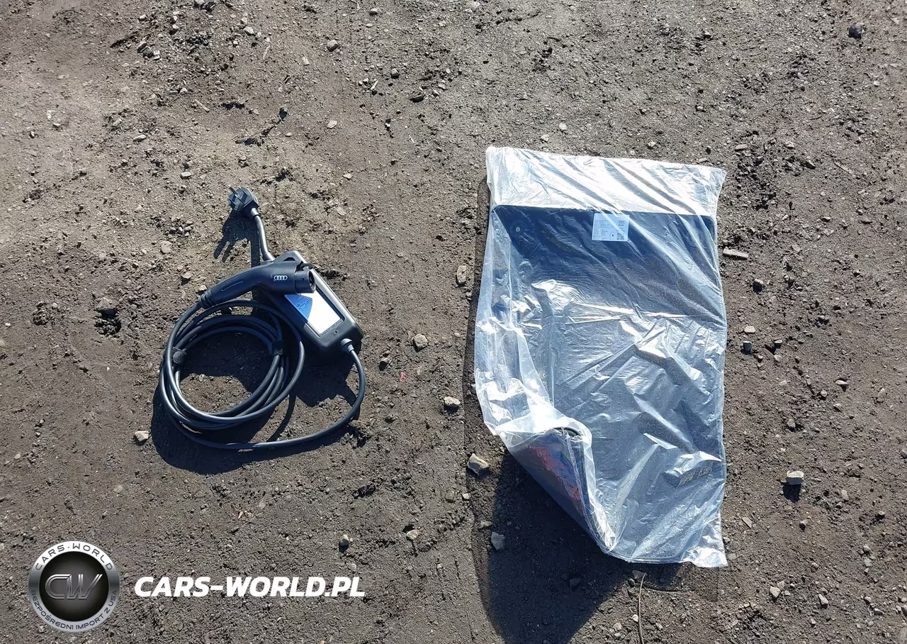 2025 Audi Q5 Premium Plus 55 Tfsi E S Line Quattro S Tronic VIN:WA1E2AFYXS2063210 - 12
