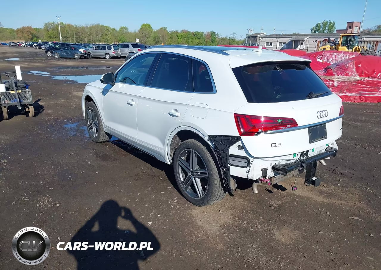 2025 Audi Q5 Premium Plus 55 Tfsi E S Line Quattro S Tronic VIN:WA1E2AFYXS2063210 - 3