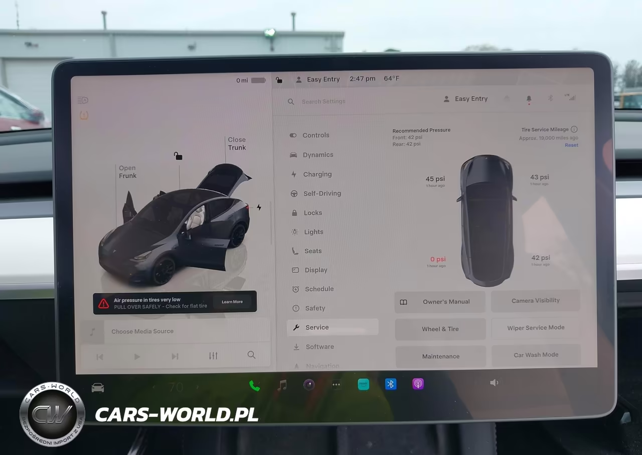 2023 Tesla Model Y Performance Dual Motor All-Wheel Drive VIN:7SAYGDEF4PF647213 - 18