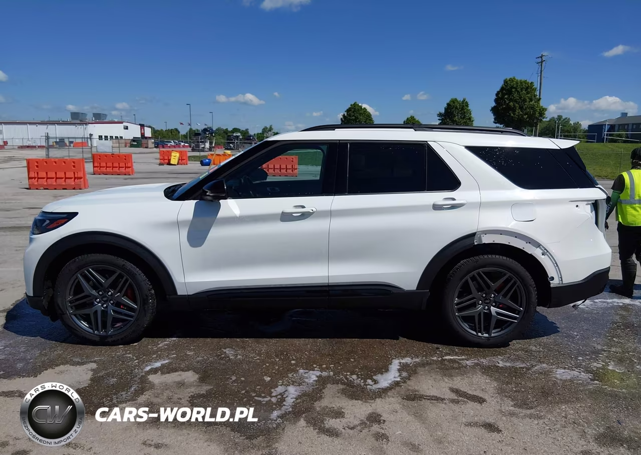 2025 Ford Explorer St VIN:1FMWK8GC7SGA51701 - 15