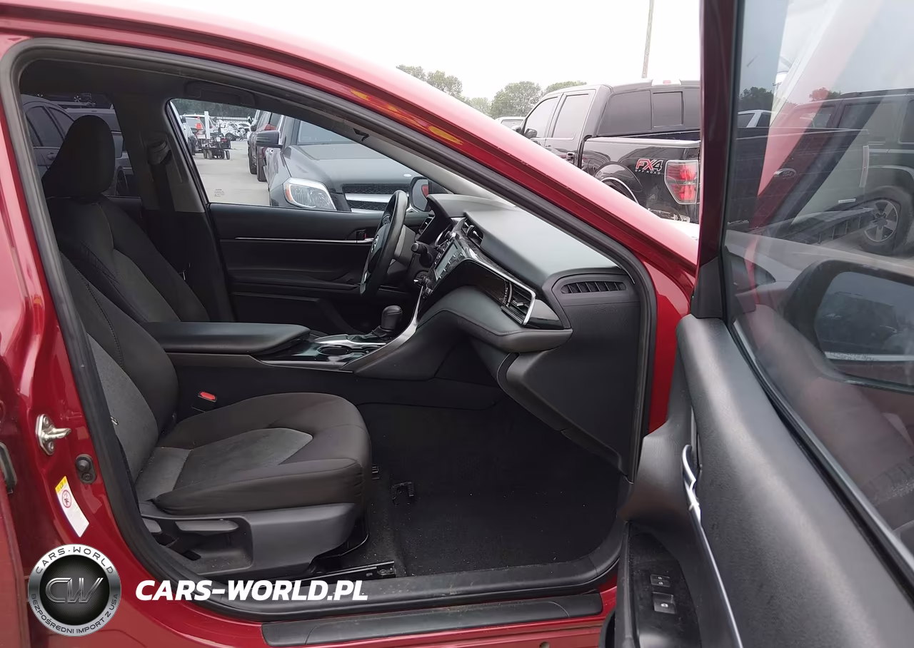 2019 Toyota Camry Le VIN:4T1B11HK2KU750220 - 5