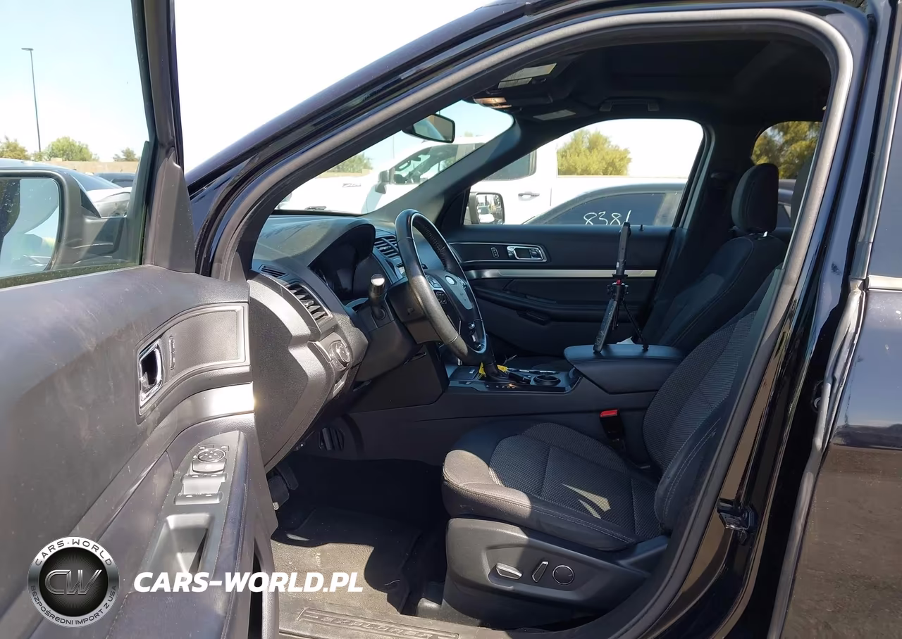 2018 Ford Explorer Xlt VIN:1FM5K7D83JGC41807 - 5