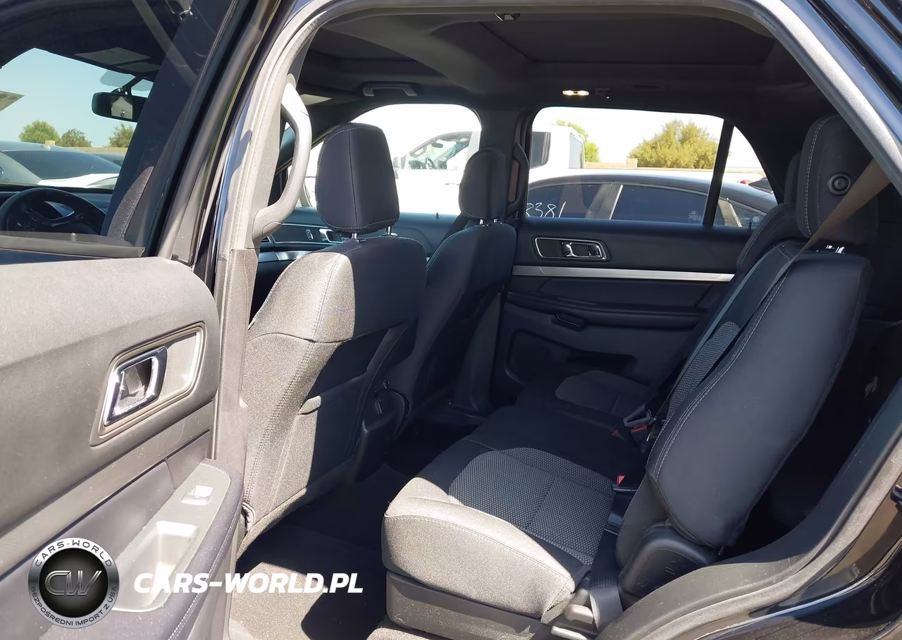 2018 Ford Explorer Xlt VIN:1FM5K7D83JGC41807 - 8