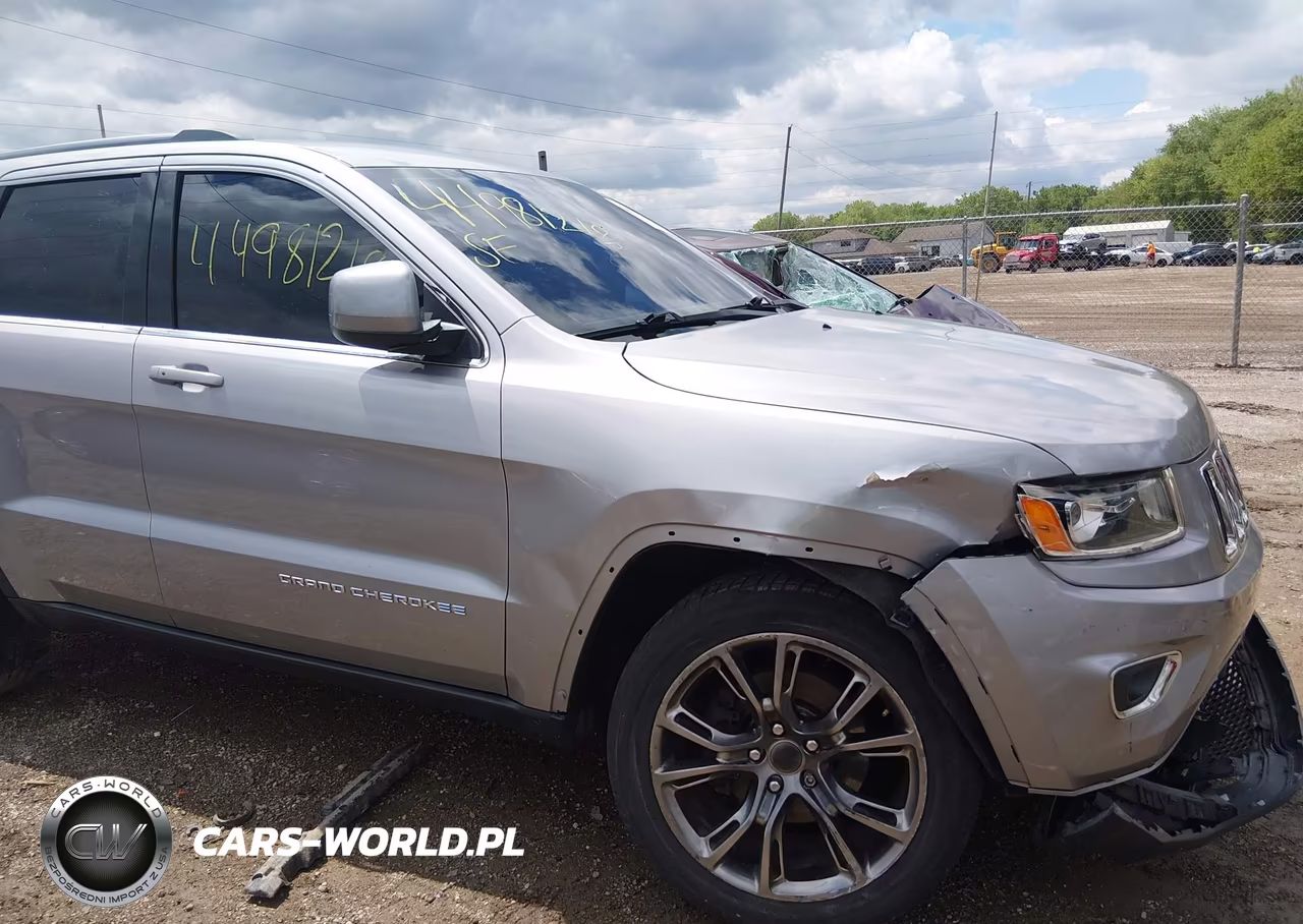 2014 Jeep Grand Cherokee Laredo VIN:1C4RJFAG3EC415368 - 18