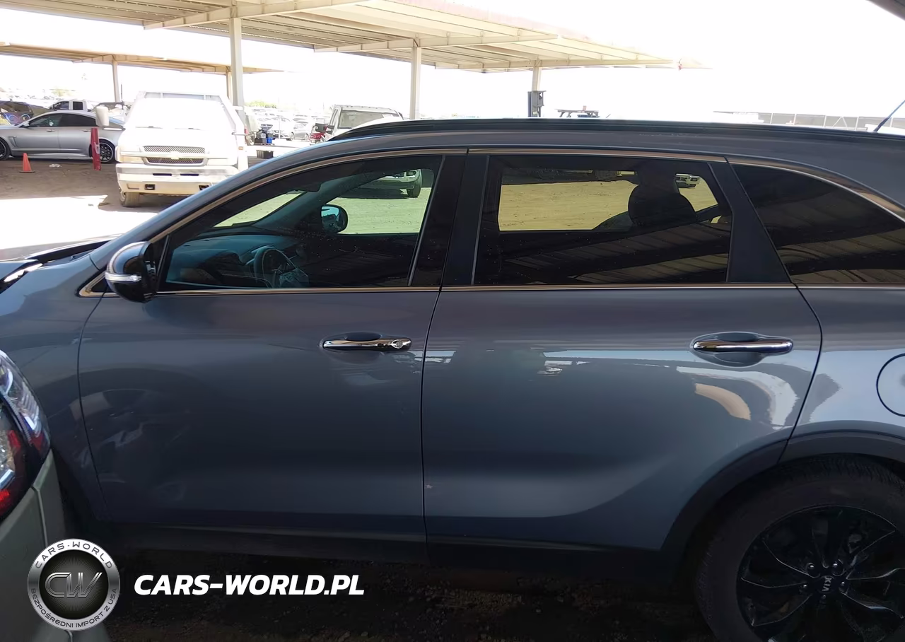 2020 Kia Sorento 3.3L S VIN:5XYPG4A54LG685548 - 14