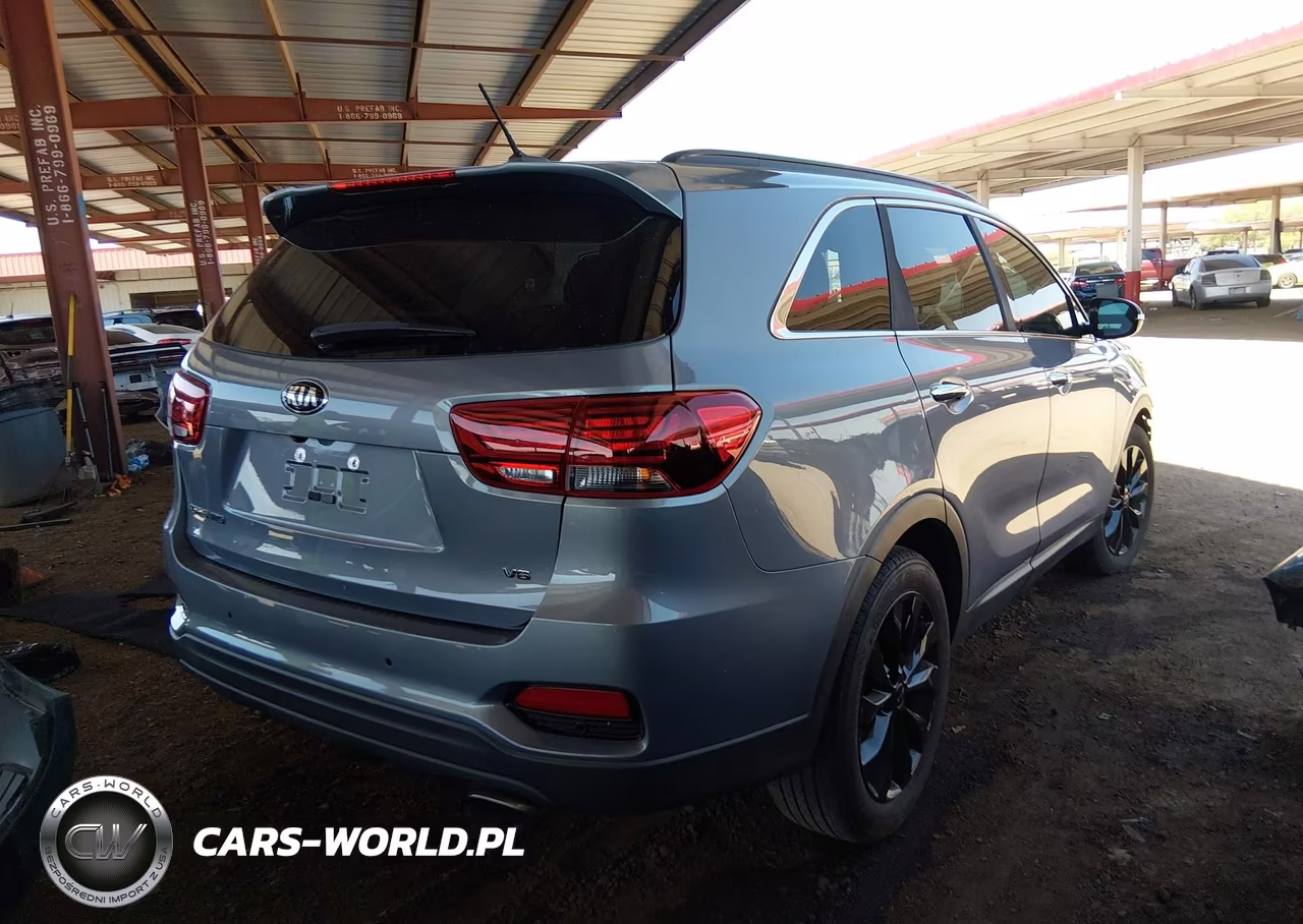 2020 Kia Sorento 3.3L S VIN:5XYPG4A54LG685548 - 4