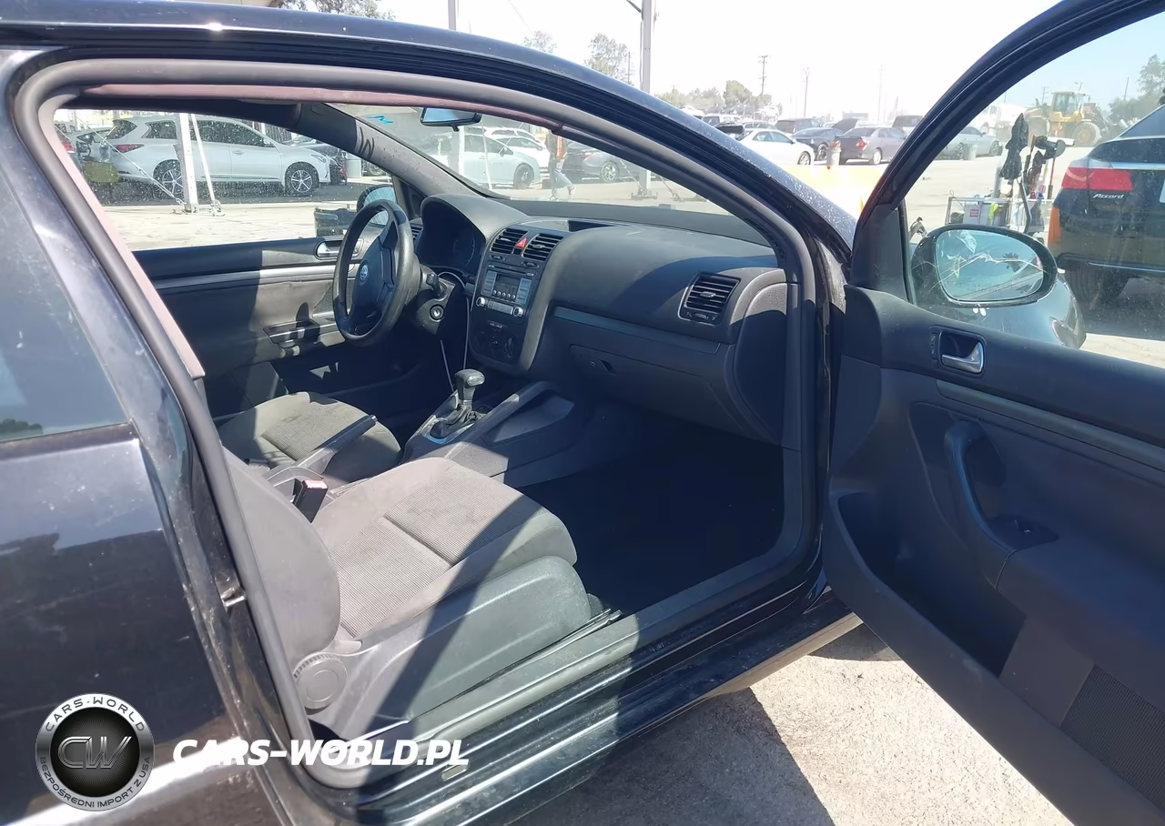 2007 Volkswagen Rabbit 2-Door VIN:WVWBR71KX7W110195 - 5