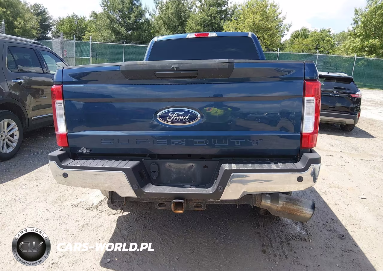 2017 Ford F-250 Xlt VIN:1FT7W2BT2HEB45989 - 17
