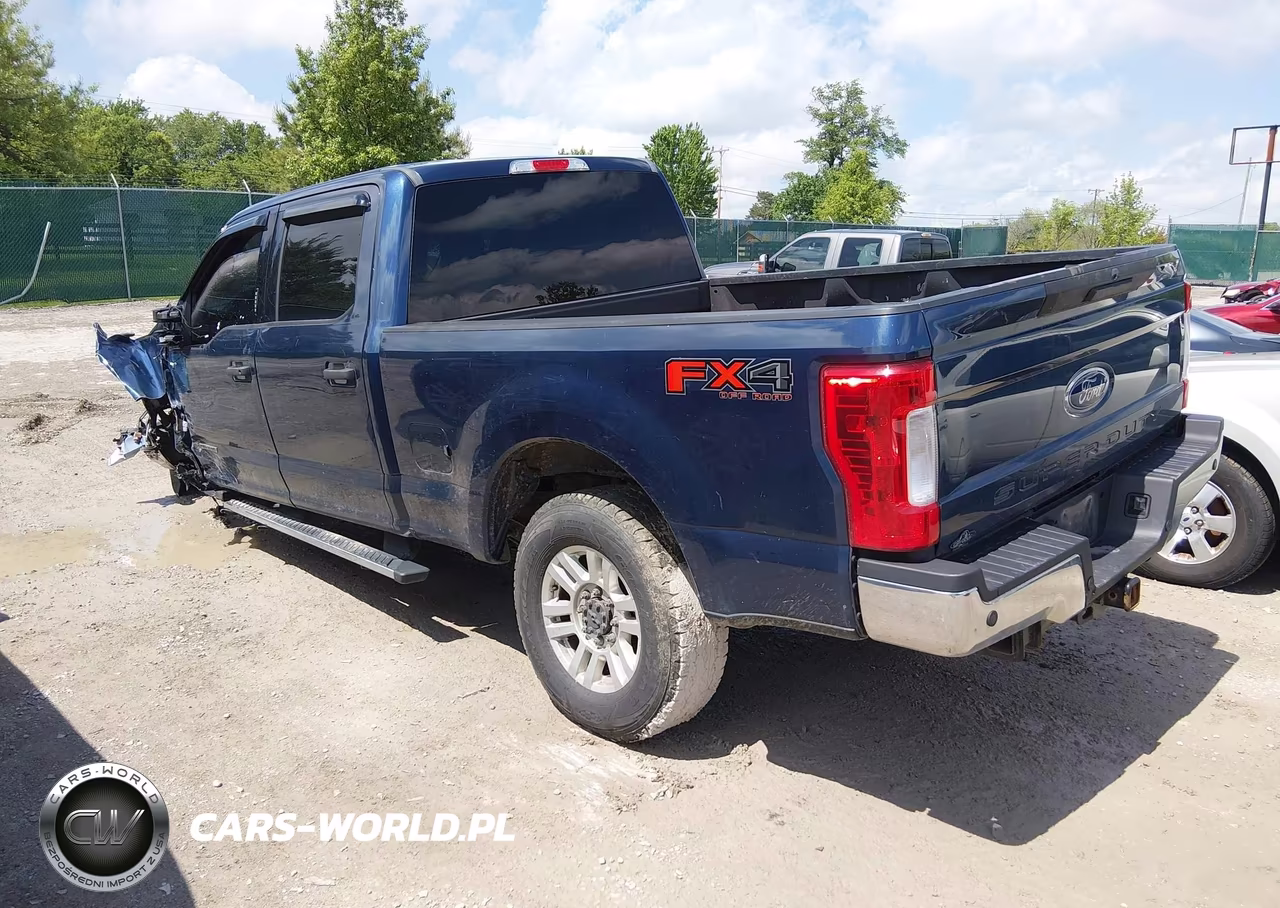 2017 Ford F-250 Xlt VIN:1FT7W2BT2HEB45989 - 3