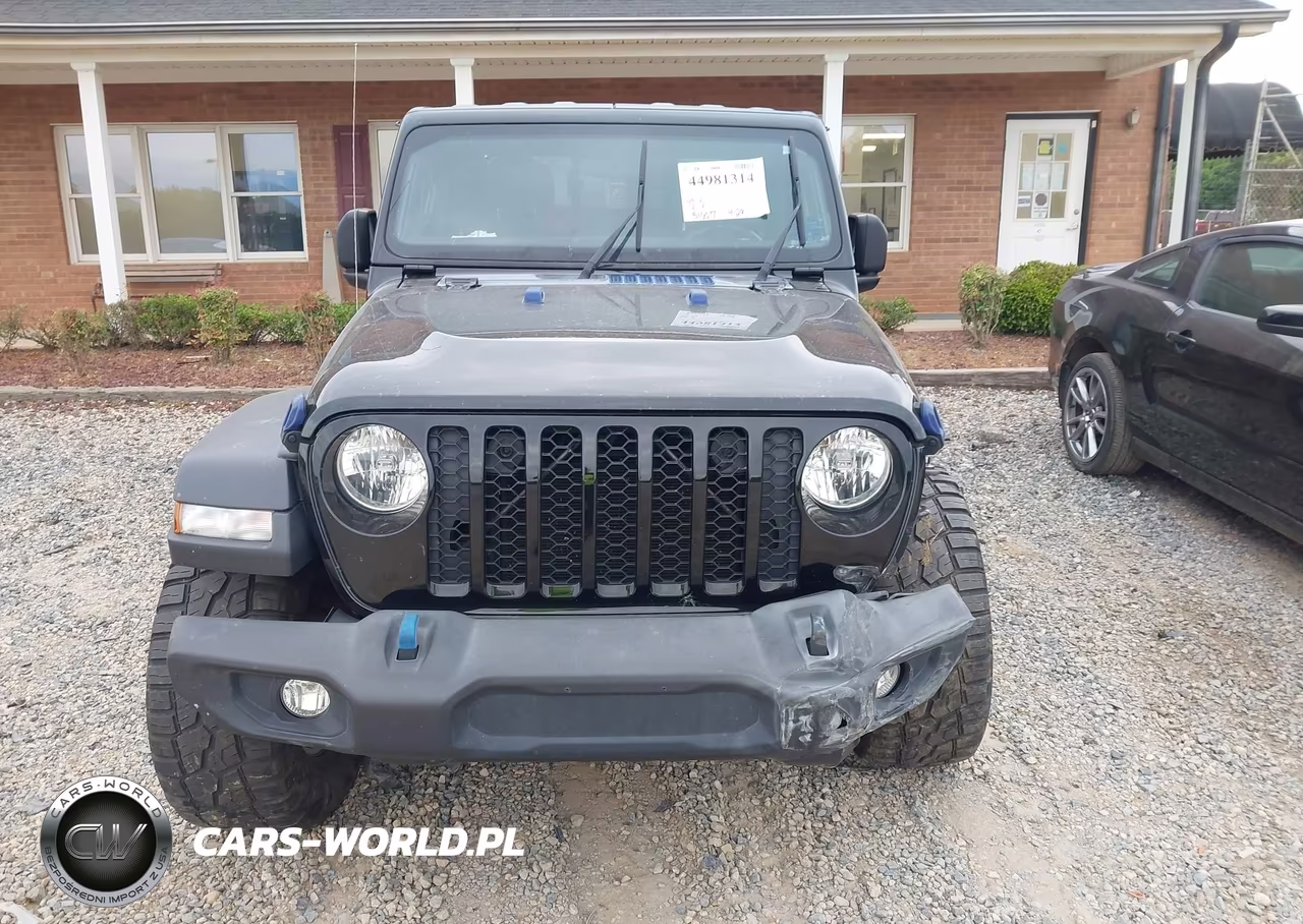 2020 Jeep Gladiator Sport S 4X4 VIN:1C6JJTAG7LL140071 - 12