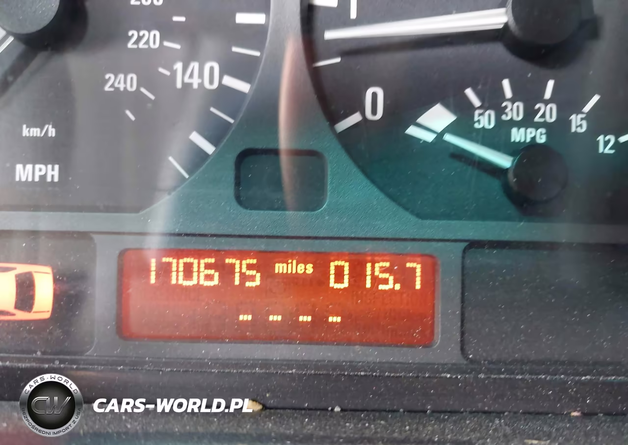2005 BMW 325I VIN:WBAEV33405KL63978 - 15
